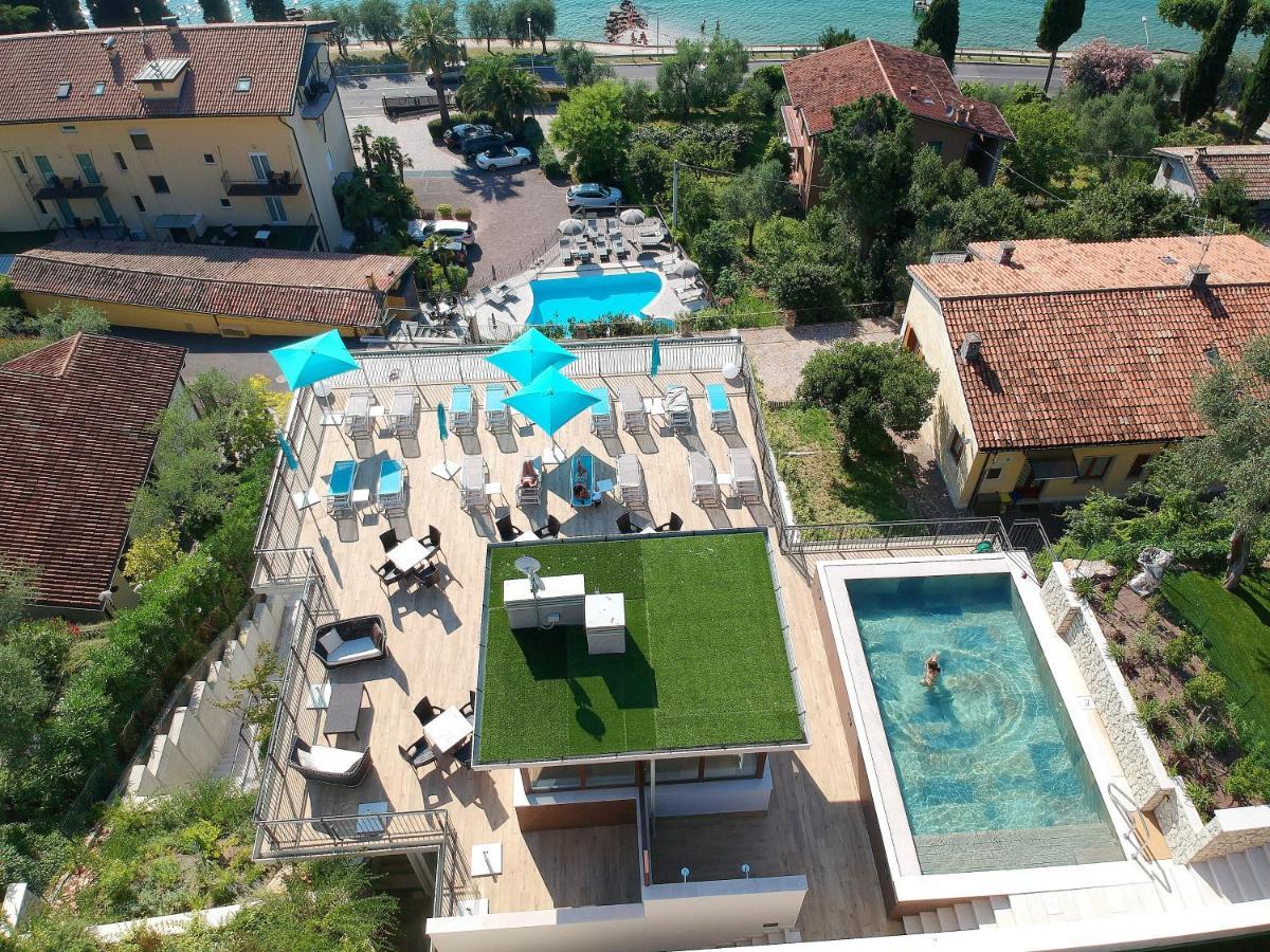 Hotel Galvani Torri Del Benaco Extérieur photo