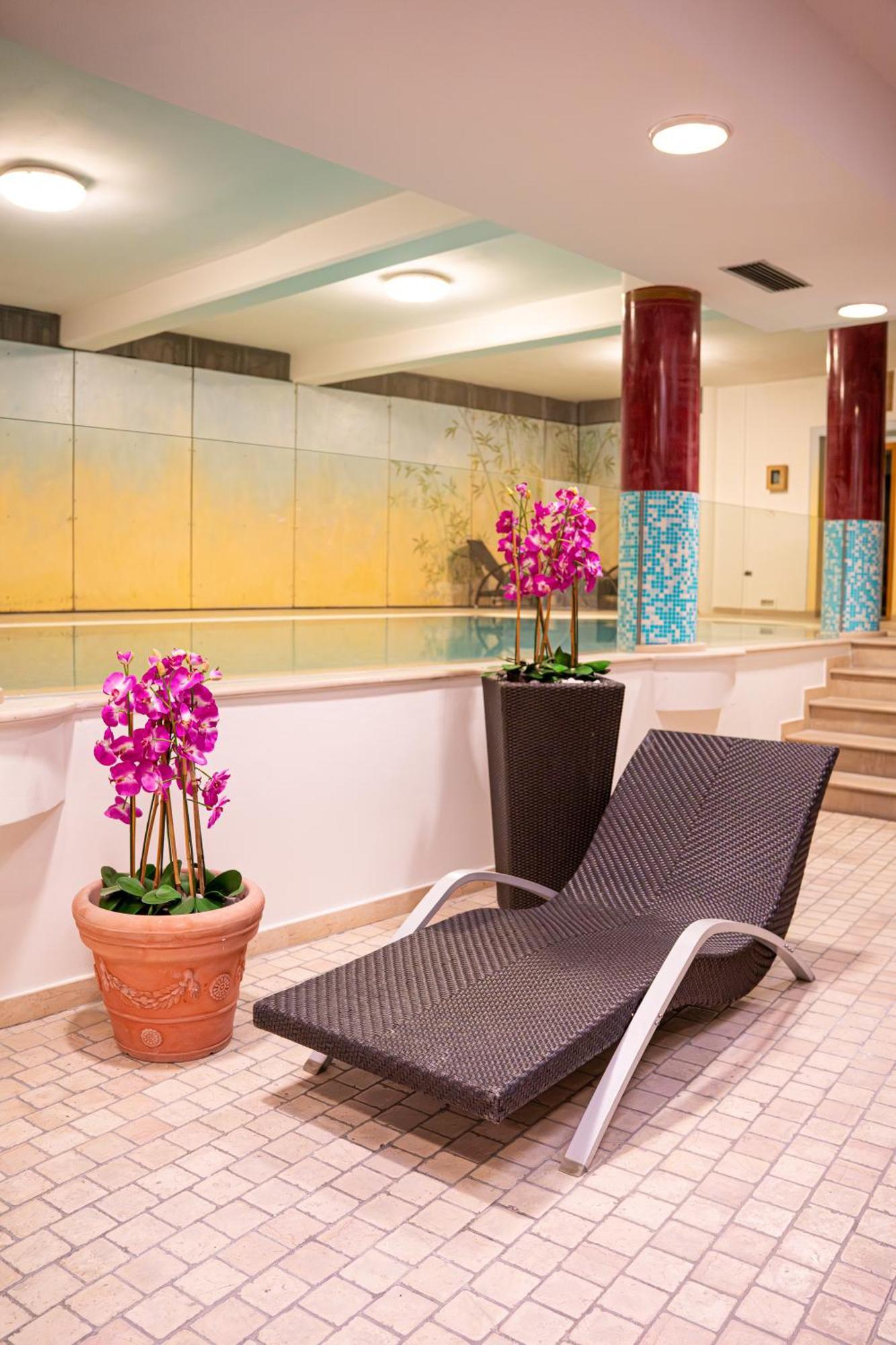 Hotel Galvani Torri Del Benaco Extérieur photo