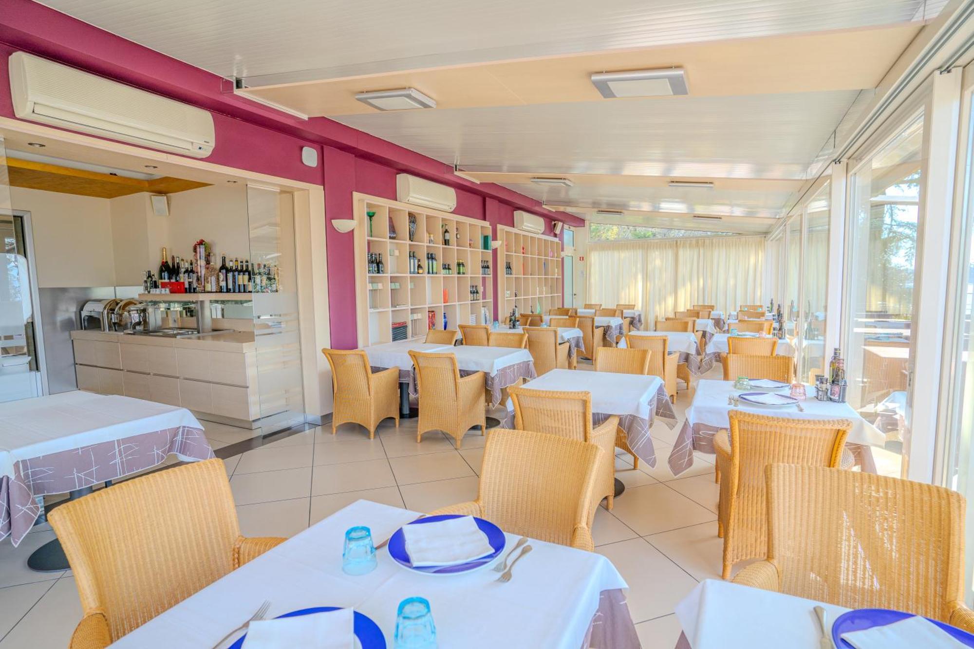 Hotel Galvani Torri Del Benaco Extérieur photo
