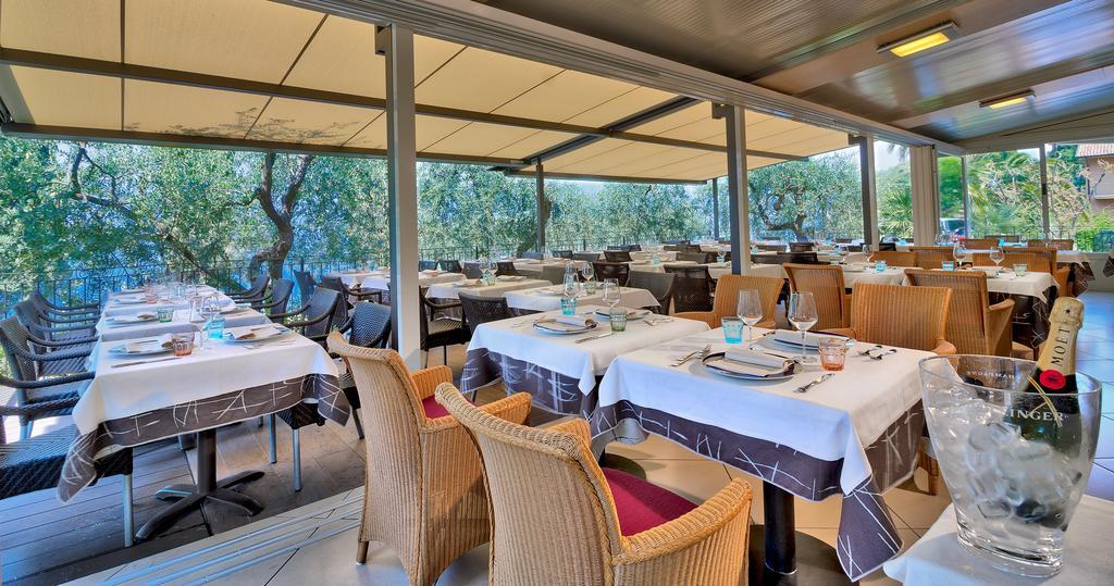 Hotel Galvani Torri Del Benaco Extérieur photo